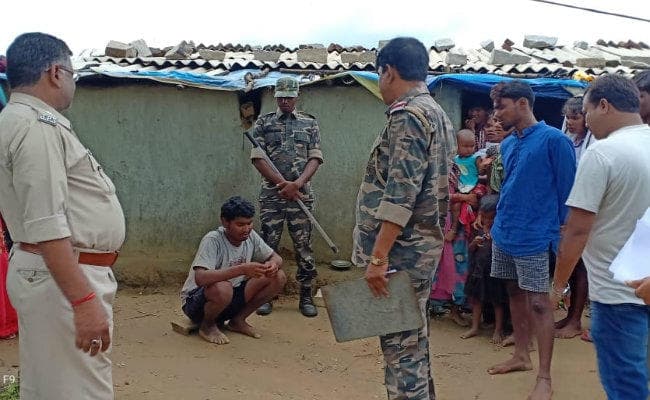 गुमला : नशेड़ी पति ने पत्नी व तीन साल के बेटे की गला दबाकर की हत्या