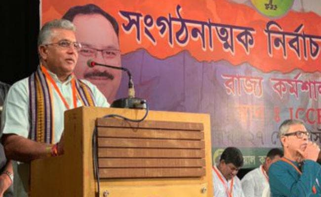 बोले बंगाल भाजपा अध्यक्ष दिलीप घोष- हमला होने पर पुलिसकर्मियों, तृणमूल कार्यकर्ताओं को पीटें