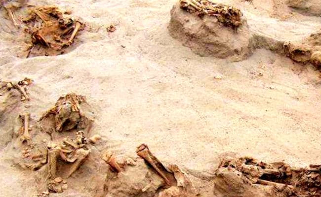 पेरू: हुआंचाको में मिला 227 बच्चों का कंकाल, अल-नीनो तूफान को रोकने के लिए दी गई थी बलि