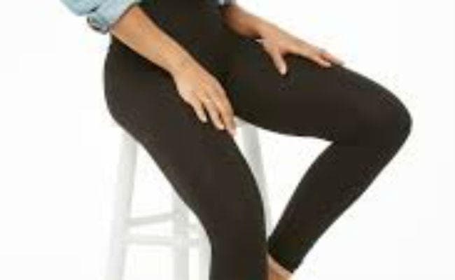 ‘ओम'' और ‘गणेश'' प्रिंट वाली लेगिंग्स पर बढ़ा विवाद, कंपनी को मांगनी पड़ी माफी