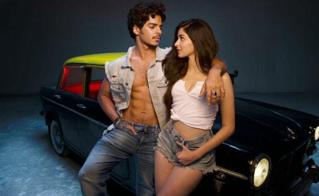 #KhaaliPeeli : ईशान खट्टर-अनन्या पांडे की हॉट कैमेस्‍ट्री, देखें ''खाली पीली'' का पहला पोस्‍टर