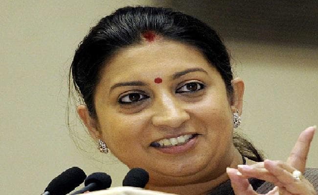 पाक पीएम की भाषा बोलते हैं राहुल गांधी : स्मृति