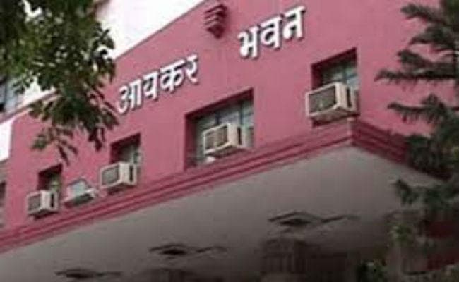 इनकम टैक्स सरचार्ज वापसी में घरेलू निवेशकों के साथ कोई भेदभाव नहीं करेगा सीबीडीटी