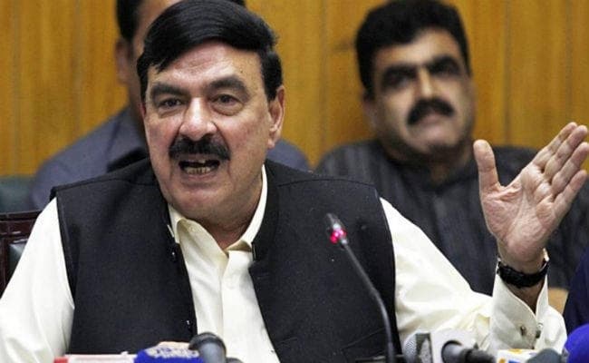 पाक के भगोड़े नेता ने भारत को दी जंग की गीदड़भभकी, बड़बोलेपन में बता दिया युद्ध का समय