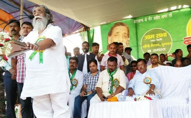 दुमका में झामुमो की बदलाव यात्रा : शिबू ने कहा - नहीं रहे सचेत, तो भुगतना होगा खामियाजा