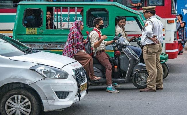 सरकार ने मोटर वाहन कानून के 63 उपबंधों को अधिसूचित किया