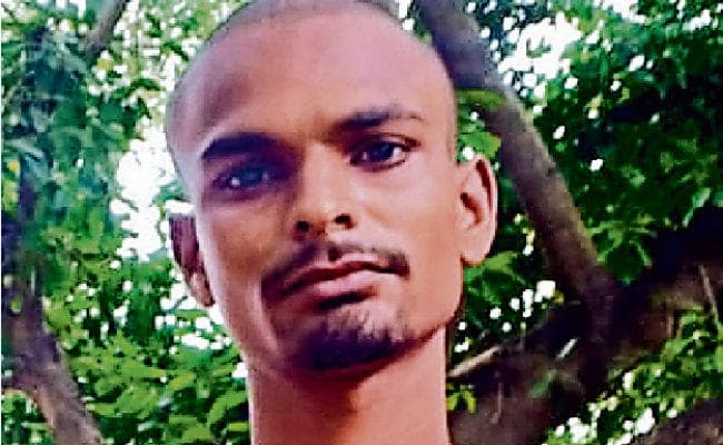 सीवान : एसआइटी दारोगा व सिपाही हत्याकांड में कुख्यात सूरज सिंह गिरफ्तार तीन आरोपित अब भी फरार