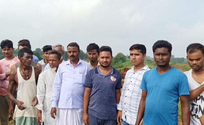 सीएम रघुवर दास ने किया था कोनार सिंचाई परियोजना का उद्घाटन, चंद घंटों ही बह गया नहर का मेढ़, फसल बर्बाद