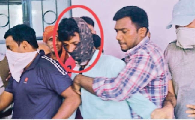 बच्चों को मदरसे में मजहबी तालीम देता था एजाज, निकाह के बाद छोड़ दिया काम