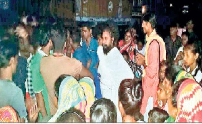 श्री श्री क्रांतिकारी सत्यनारायण बाबाजी महाराज की युवक ने कर दी जमकर पिटाई, जानें पूरा मामला