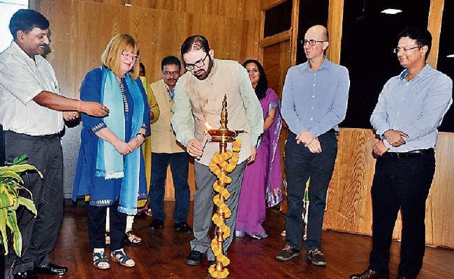 रांची : बच्चों को साफ-सफाई के महत्व के बारे में बतायें : मुख्य सचिव