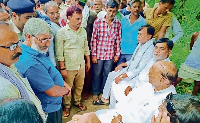 नौबतपुर : जमीन नहीं देना चाहते हैं किसान सड़क पर उतर कर किया प्रदर्शन