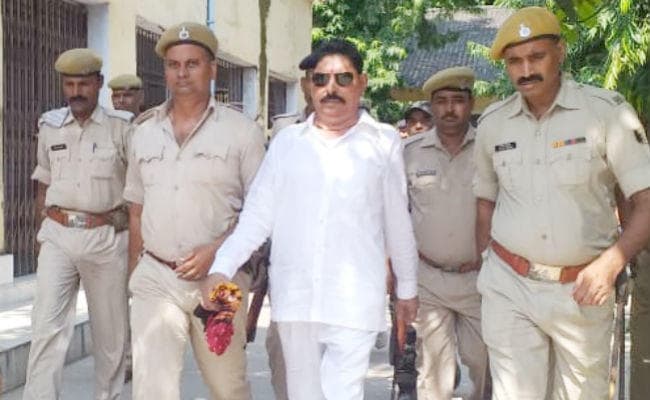 बाढ़ के ACJM कोर्ट में पेश किये गये मोकामा विधायक अनंत सिंह, दो दिनों तक पूछताछ कर सकती है पटना पुलिस