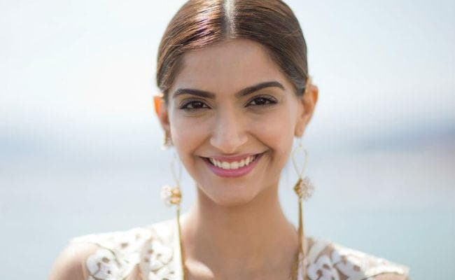 मैं कॉमेडी फिल्मों में अपना सर्वश्रेष्ठ देती हूं : सोनम कपूर