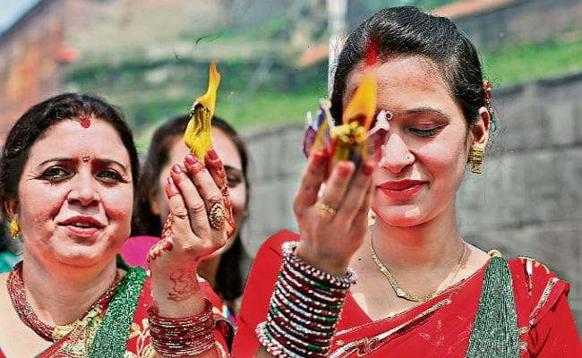 दांपत्य जीवन में प्रेम के उल्लास का पर्व है हरितालिका तीज, जानें पूजा की विशेष विधि