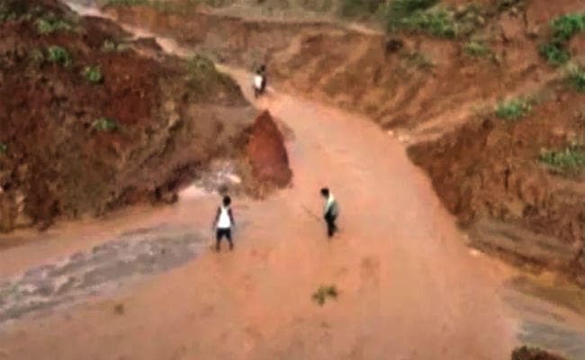 रांची : चूहे की वजह से नहीं, इंजीनियरों की लापरवाही से टूटा तटबंध