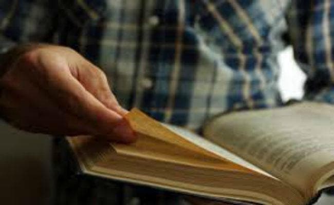 प्यार के बाद अब पढ़ाई बना तलाक की वजह, महिला की शिकायत ‘इग्नोर’ करता है पति