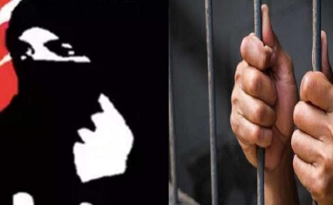 तीन तलाक मामले में गिरफ्तार होते ही आरोपित पति ने कहा- " मैं पत्नी के साथ रहना चाहता हूं ''