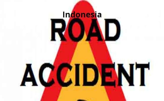 Indonesia Accident : लोगों को तीर्थस्थल लेकर जा रही बस का हुआ ब्रेक फेल, 27 की मौत
