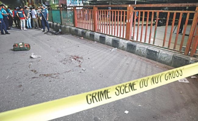 बांग्लादेश में मंत्री पर IS ने किया जानलेवा हमला, दो पुलिसकर्मी घायल