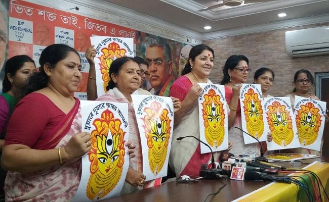 बंगाल में अब दुर्गा पूजा को जनसंपर्क का हथियार बनायेगी भाजपा
