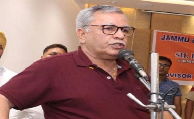 राज्यपाल के सलाहकार ने कहा - कश्मीर में अब सक्रिय हैं महज 200 आतंकवादी