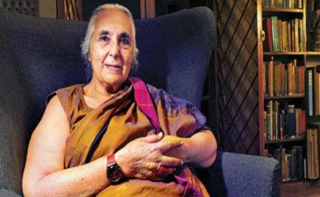 रोमिला थापर से बायोडाटा मांगने पर विवाद, जेएनयू शिक्षक संघ ने व्यक्त की नाराजगी