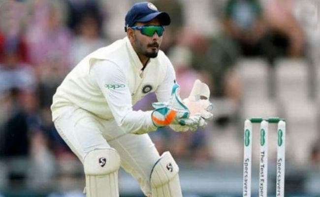 पंत ने धौनी का रिकॉर्ड तोड़ा, विकेट के पीछे किये सबसे तेज 50 शिकार