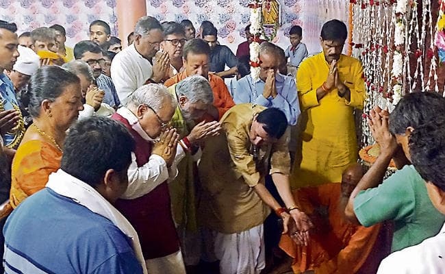 चैनपुर : अब कश्मीर पर राजनीति बंद हो : कलराज