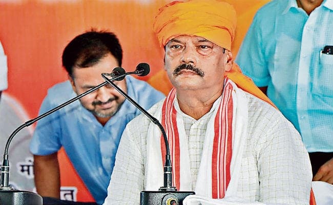 हेमंत ने 500 करोड़ की जमीन खरीदी : रघुवर दास