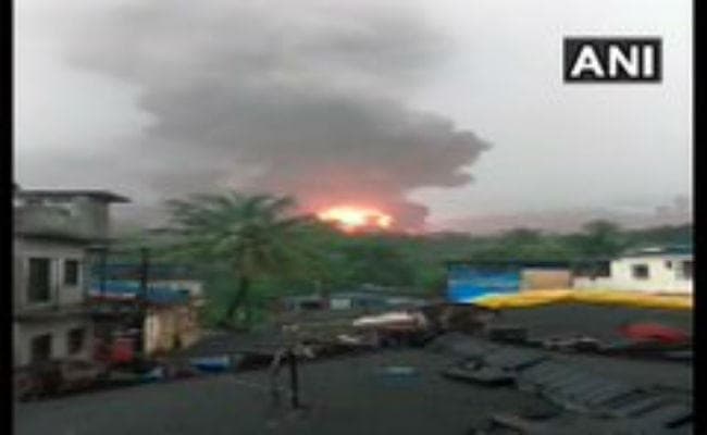 नवी मुंबई के ONGC प्लांट में लगी भीषण आग, 4 की मौत, कई घायल