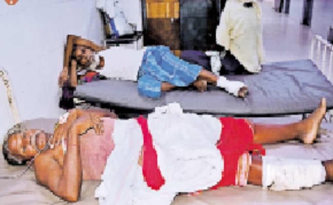 मगध मेडिकल अस्पताल में डॉक्टरों ने मरीज के हाइड्रोसील की जगह कर दिया पैर का ऑपरेशन