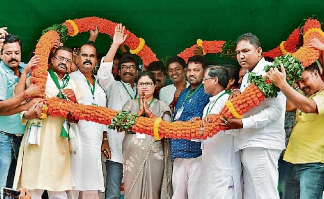 बोकारो : सरकार बनी तो महिलाओं को 50 प्रतिशत आरक्षण : हेमंत सोरेन