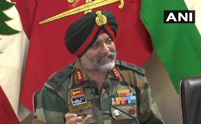 दो आतंकियों को पकड़ने के बाद सेना ने कहा- कश्मीर में घुसपैठिये भेज रहा है पाकिस्तान