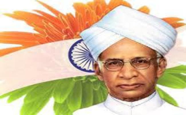 शिक्षक दिवस 2019: सफलता की राह दिखाती हैं डॉ सर्वपल्ली राधाकृष्णन की ये 15 बातें…