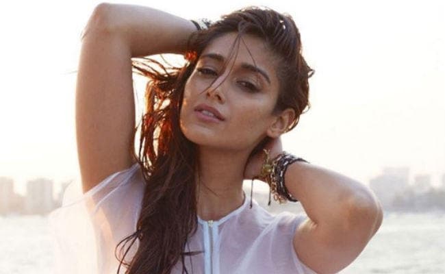 वर्जिनिटी को लेकर यूजर ने पूछा ऐसा सवाल, इस एक्‍ट्रेस ने दिया मुंहतोड़ जवाब