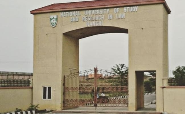 देश के 22 में 12 लॉ कॉलेज कर रहे हैं कानून का उल्लंघन, जानें क्या है झारखंड का हाल