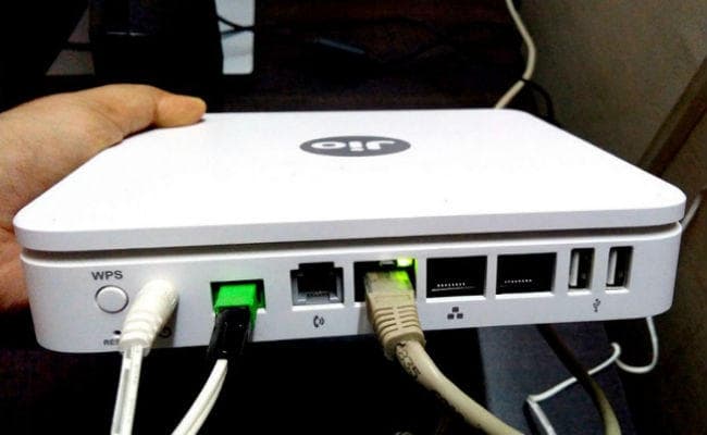 Reliance Jio का ब्रॉडबैंड सेवा लॉन्च, मात्र 700 रुपये महीने में मिलेगी 100mbps इंटरनेट स्पीड