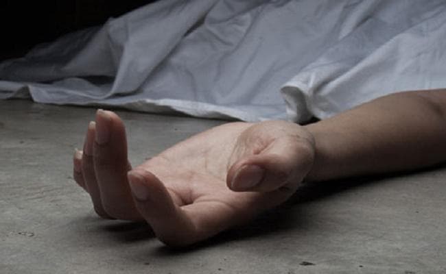 बिहार: सीतामढ़ी में आंगन में गिरे बिजली के तार से मचा मौत का तांडव, करंट लगने से मासूम बेटी समेत मां की मौत