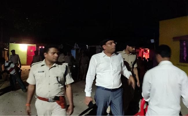 ताजिया जुलूस के दौरान दो समुदायों के बीच हिंसक झड़प, एक बच्ची समेत दो गंभीर रूप से घायल