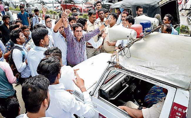 रांची : छेड़खानी का विरोध किया तो छात्र नेता को चाकू मारा