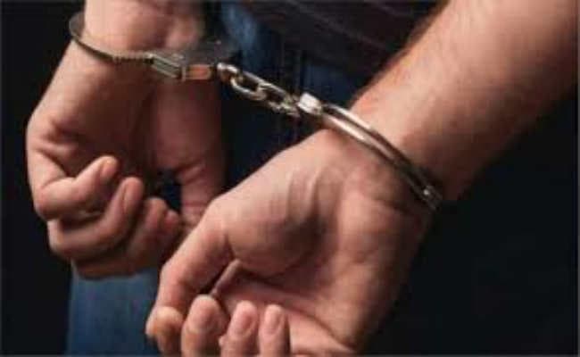 20 वर्ष बाद साथ निभाने के बाद दिया तलाक, भा गयी भाभी; किया निगाह, हुआ गिरफ्तार