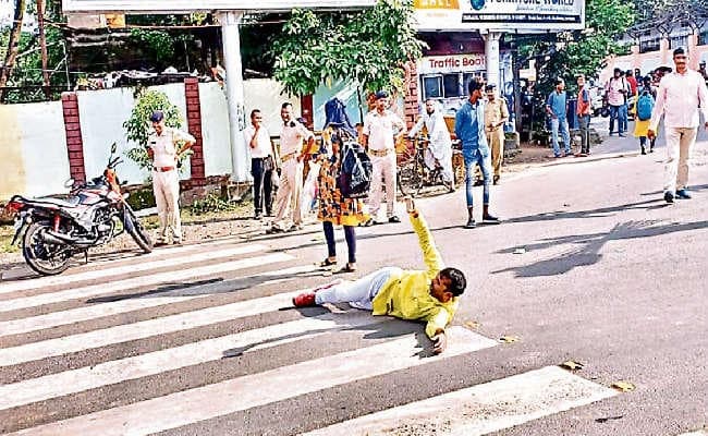 रांची : हुजूर! जुर्माना तो वसूल रहे हैं, पब्लिक ट्रांसपोर्ट सिस्टम भी थोड़ा सुधार लेते
