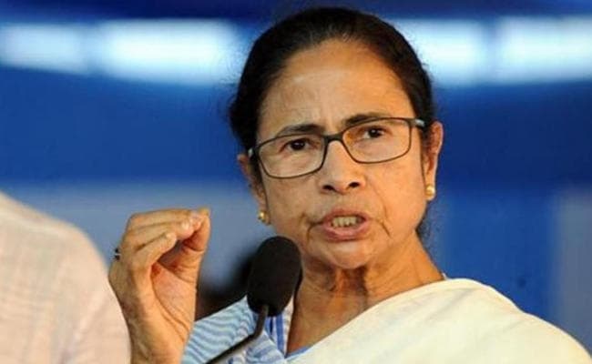 ममता बनर्जी ने बैंकों के विलय के विरोध में पीएम मोदी को लिखा पत्र