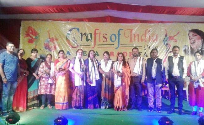 रांची : मोराबादी मैदान में रचना शिल्पियों ने बहायी काव्य-धारा