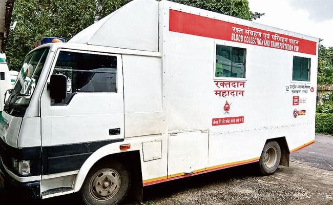 रांची : सरकार के ब्लड वाहन में हरियाणा के टेंपो का नंबर