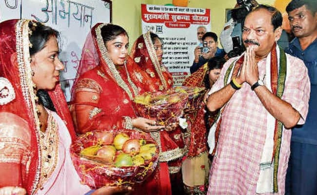 पाेषण महाेत्सव समाराेह में बोले रघुवर दास, कहा - गर्भवती महिलाओं का हाेगा निबंधन