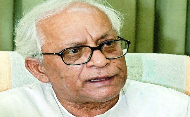 पूर्व सीएम बुद्धदेव भट्टाचार्य की सेहत में हो रहा सुधार