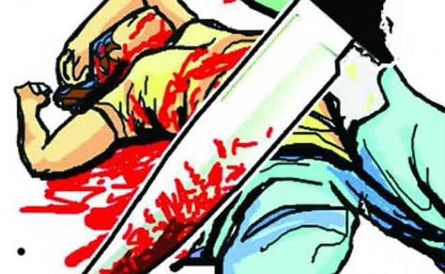 वृद्ध दंपती की गला काट हत्या