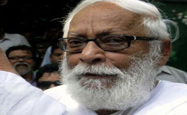 पूर्व मुख्यमंत्री बुद्धदेव भट्टाचार्य को अस्पताल से मिली छुट्टी, घर पर चलेगा इलाज